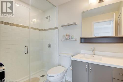 121 #8 Highway Unit# 416, Stoney Creek, ON - Indoor Photo Showing Bathroom