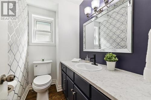 1286 Hammond Street, Burlington, ON - Indoor Photo Showing Bathroom