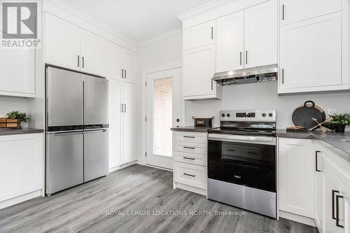 12 Natures Trail, Wasaga Beach, ON - Indoor Photo Showing Kitchen With Stainless Steel Kitchen