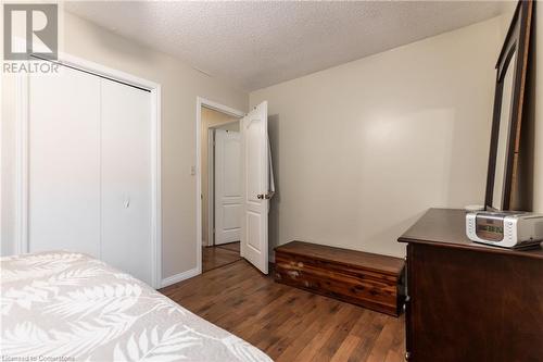 294 Parkside Drive, Hamilton, ON - Indoor Photo Showing Bedroom