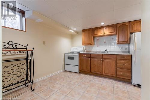 294 Parkside Drive, Hamilton, ON - Indoor Photo Showing Kitchen