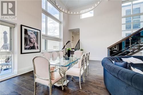 397 King Street W Unit# 215, Dundas, ON - Indoor Photo Showing Dining Room