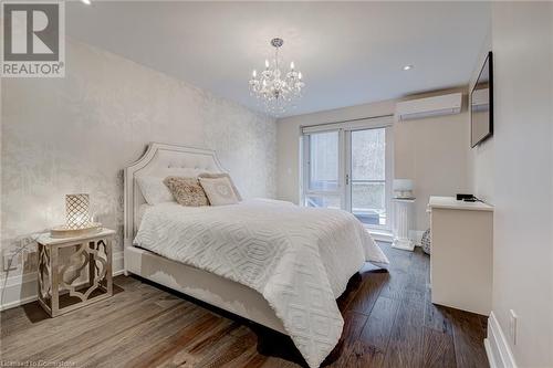 397 King Street W Unit# 215, Dundas, ON - Indoor Photo Showing Bedroom