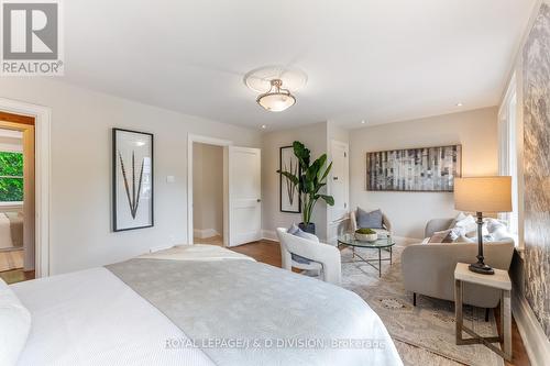 10 Glencairn Avenue, Toronto, ON - Indoor Photo Showing Bedroom