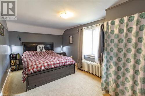 Primary Bedroom - 47 Cross Street, Port Colborne, ON - Indoor Photo Showing Bedroom