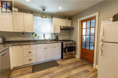 47 Cross Street, Port Colborne, ON - Indoor Photo Showing Kitchen With Double Sink