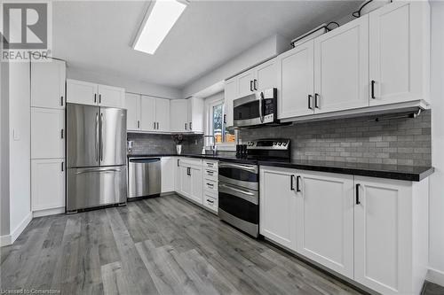 2185 Fairchild Boulevard Unit# 2, Burlington, ON - Indoor Photo Showing Kitchen