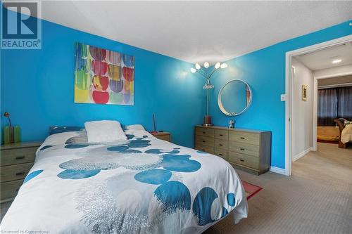 2185 Fairchild Boulevard Unit# 2, Burlington, ON - Indoor Photo Showing Bedroom