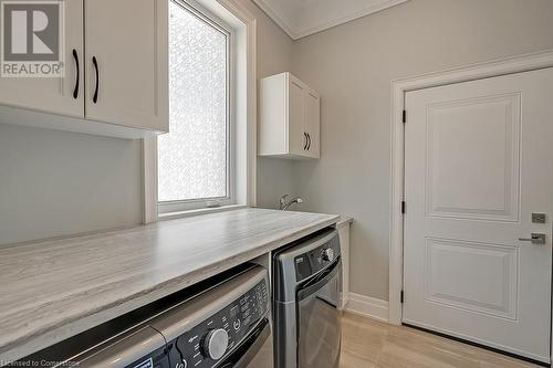 513 Woodview Road, Burlington, ON - Indoor Photo Showing Laundry Room