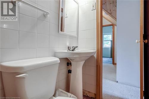 94 Sutherland Street W, Caledonia, ON - Indoor Photo Showing Bathroom