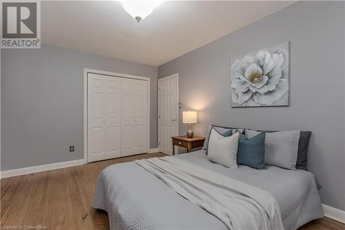 1345 Hixon Street, Oakville, ON - Indoor Photo Showing Bedroom