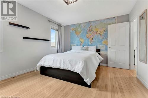 55 Elodia Court, Hamilton, ON - Indoor Photo Showing Bedroom