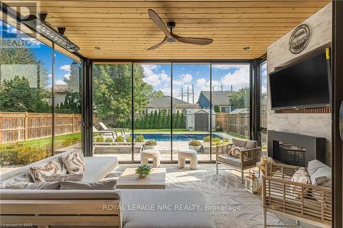 14 Tuscany Court, St. Catharines, ON - Outdoor With In Ground Pool With Exterior