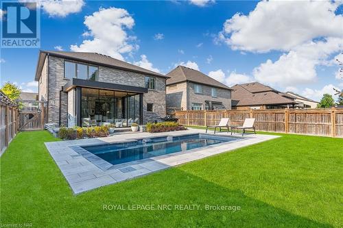 14 Tuscany Court, St. Catharines, ON - Outdoor With In Ground Pool