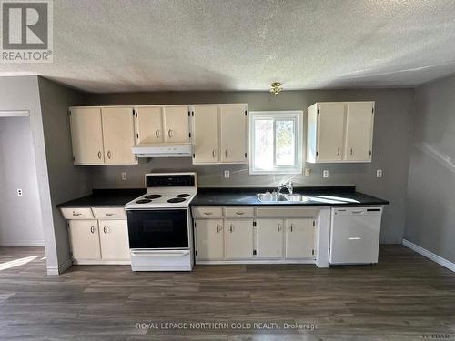 22-24 Commissioner Street, Larder Lake, ON - Indoor Photo Showing Kitchen