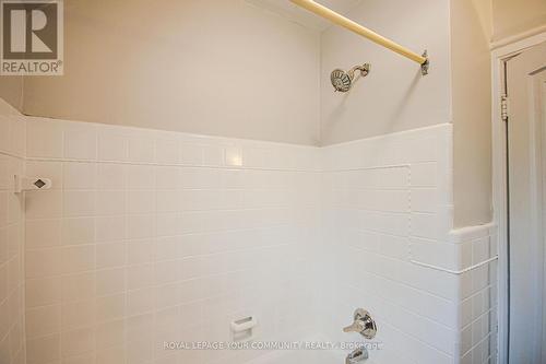 5 Crestview Road, Toronto, ON - Indoor Photo Showing Bathroom