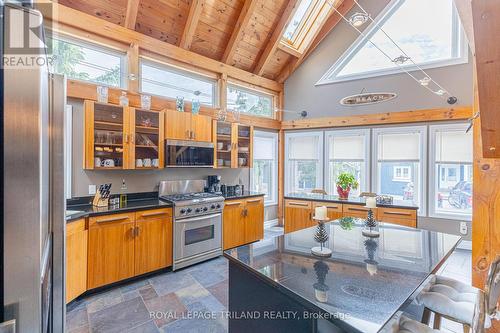 42 Lakeside Circle, Lambton Shores (Grand Bend), ON - Indoor