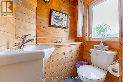 42 Lakeside Circle, Lambton Shores (Grand Bend), ON - Indoor Photo Showing Bathroom