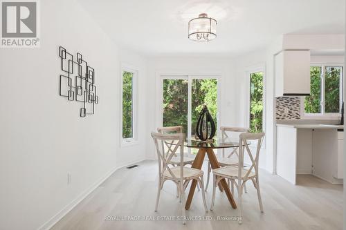 2066 Castlefield Crescent, Oakville (River Oaks), ON - Indoor Photo Showing Dining Room