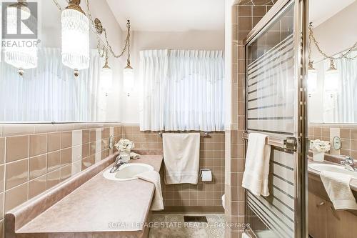 69 Orphir Road, Hamilton (Corman), ON - Indoor Photo Showing Bathroom