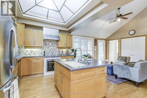 2425 Hespeler Road, Cambridge, ON - Indoor Photo Showing Kitchen