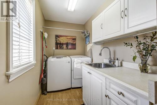 2425 Hespeler Road, Cambridge, ON - Indoor Photo Showing Laundry Room