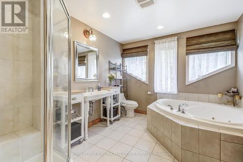 2425 Hespeler Road, Cambridge, ON - Indoor Photo Showing Bathroom