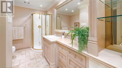 560 5Th Street W, Owen Sound, ON - Indoor Photo Showing Bathroom