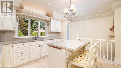 560 5Th Street W, Owen Sound, ON - Indoor Photo Showing Kitchen With Double Sink