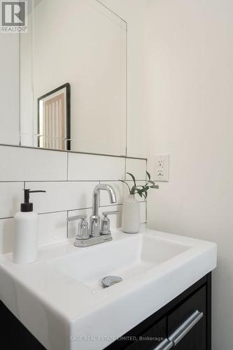 8 Thyra Avenue, Toronto (Crescent Town), ON - Indoor Photo Showing Bathroom