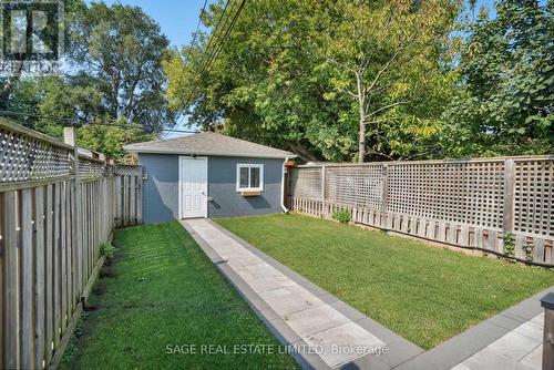 8 Thyra Avenue, Toronto, ON - Outdoor