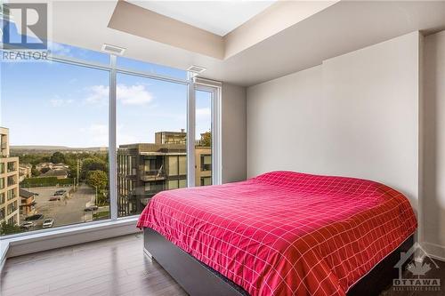 Master bedroom with ensuite - 108 Richmond Road Unit#612, Ottawa, ON - Indoor Photo Showing Bedroom