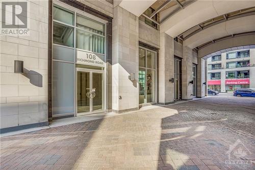 The breezeway - 108 Richmond Road Unit#612, Ottawa, ON - 