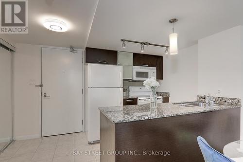 306 - 37 Grosvenor Street, Toronto, ON - Indoor Photo Showing Kitchen With Double Sink