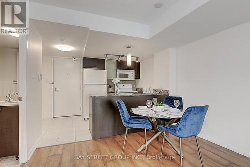 306 - 37 Grosvenor Street, Toronto, ON - Indoor Photo Showing Dining Room