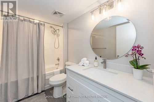 1307 - 76 Shuter Street, Toronto, ON - Indoor Photo Showing Bathroom