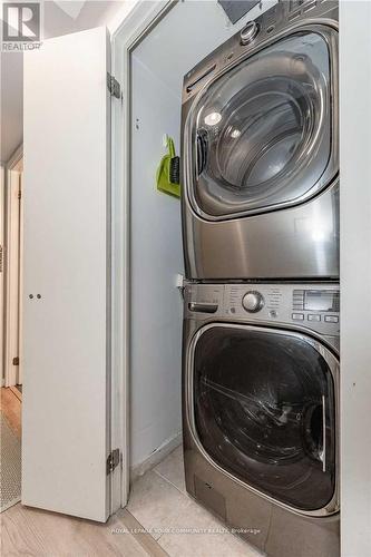 1307 - 76 Shuter Street, Toronto (Church-Yonge Corridor), ON - Indoor Photo Showing Laundry Room