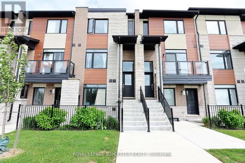 39 - 590 North Service Road, Hamilton, ON - Outdoor With Balcony With Facade