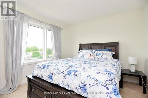 39 - 590 North Service Road, Hamilton, ON - Indoor Photo Showing Bedroom