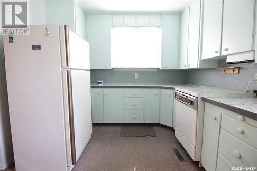 924 Southesk Street, Whitewood, SK - Indoor Photo Showing Kitchen