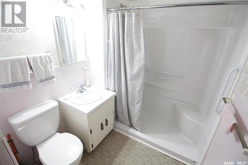 924 Southesk Street, Whitewood, SK - Indoor Photo Showing Bathroom