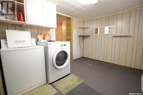 924 Southesk Street, Whitewood, SK - Indoor Photo Showing Laundry Room