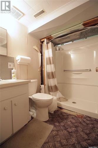 924 Southesk Street, Whitewood, SK - Indoor Photo Showing Bathroom