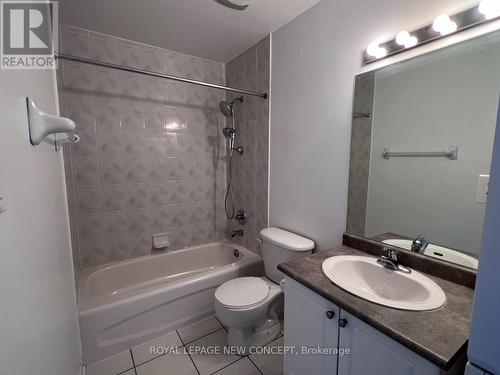 203 - 55 Halton Street, Toronto, ON - Indoor Photo Showing Bathroom