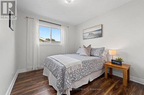 720 Cortez Avenue, Pickering (Bay Ridges), ON - Indoor Photo Showing Bedroom