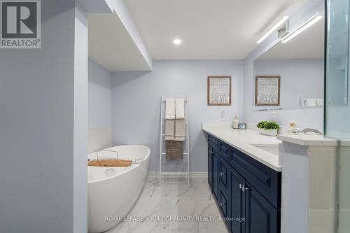 720 Cortez Avenue, Pickering (Bay Ridges), ON - Indoor Photo Showing Bathroom