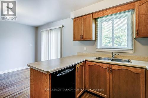 193 Ferndale Drive S, Barrie (Ardagh), ON - Indoor Photo Showing Kitchen With Double Sink