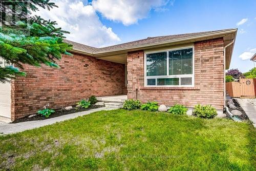 193 Ferndale Drive S, Barrie (Ardagh), ON - Outdoor