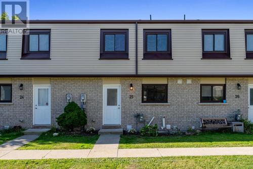 25 - 108 Sinclair Avenue, Halton Hills (Georgetown), ON - Outdoor With Facade