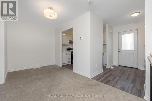 25 - 108 Sinclair Avenue, Halton Hills (Georgetown), ON - Indoor Photo Showing Other Room